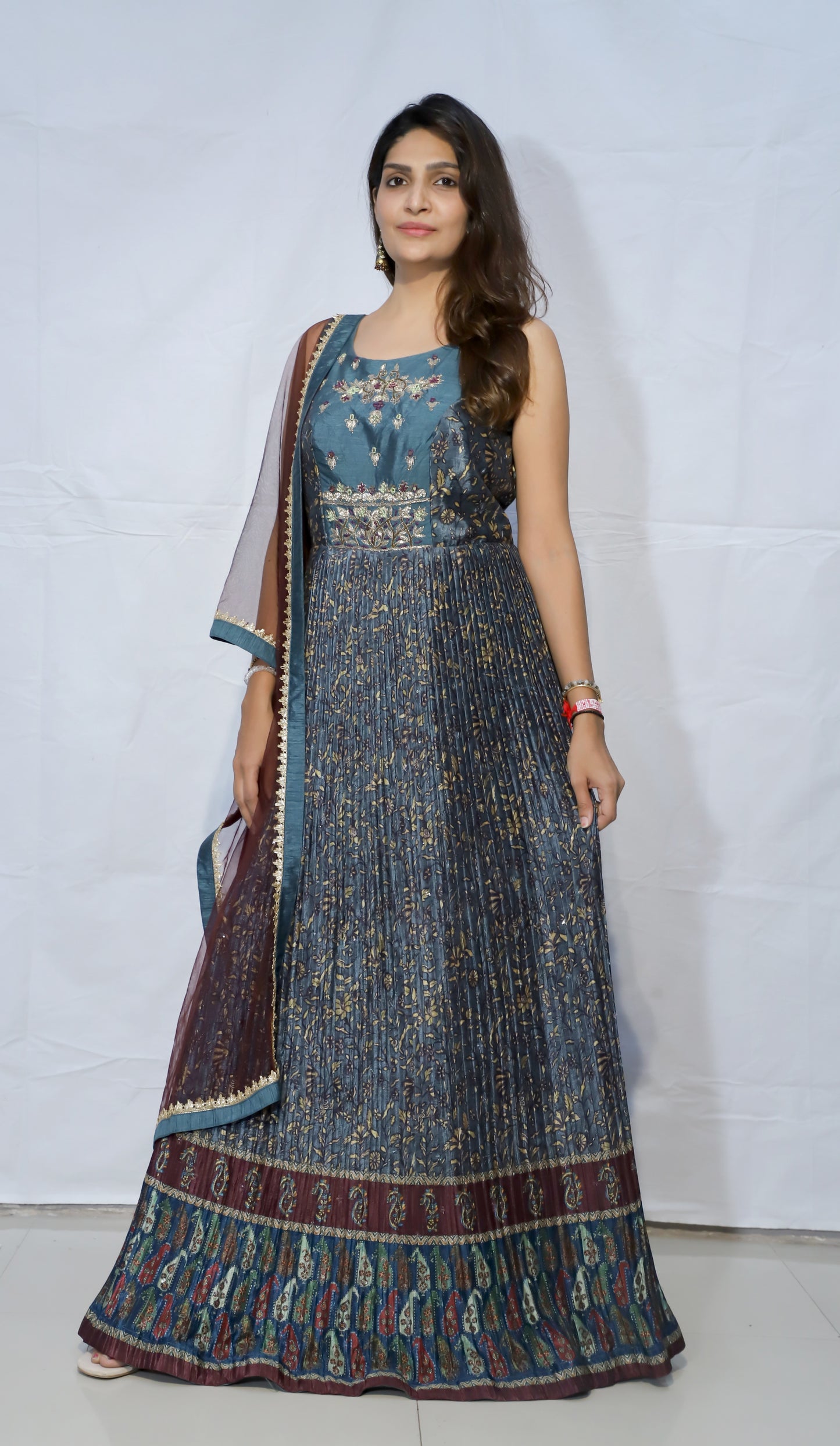 MKG8 LONG CRUSH GOWN