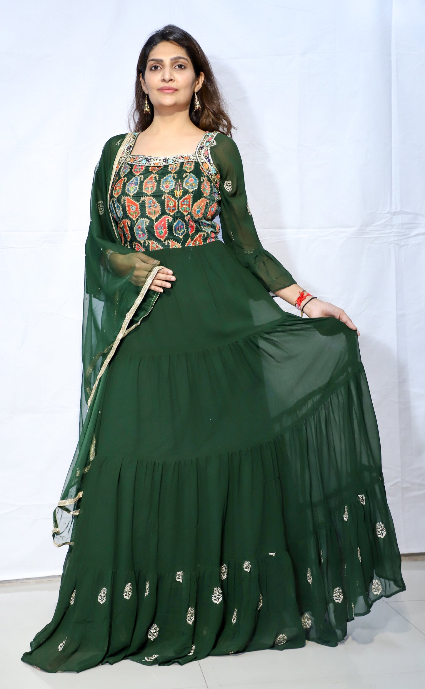 MKG10 GEORGETTE GOWN