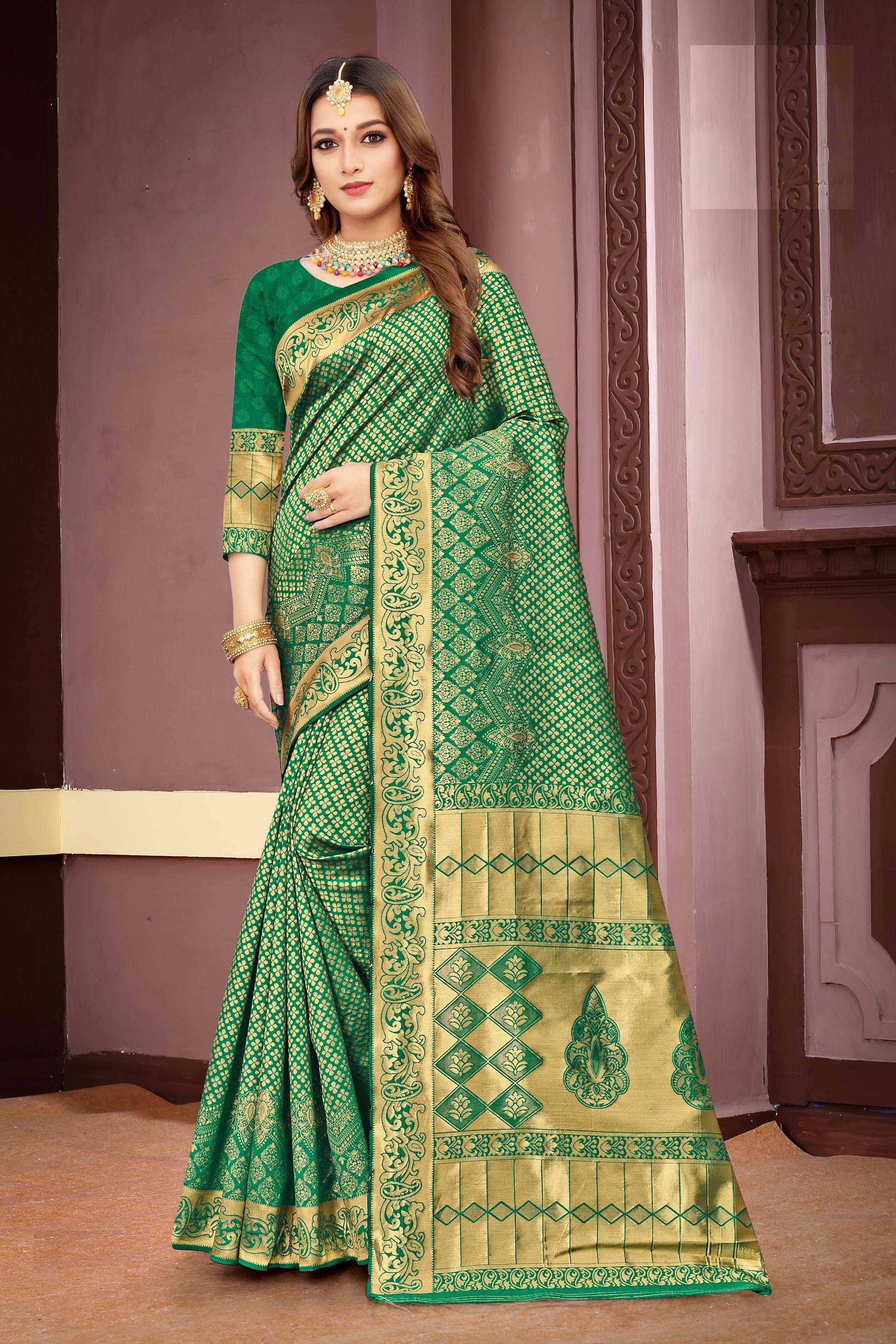 FASHION BOOMS GREEN BANARSI SILK TRADITIONAL SAREE WITH 7 OTHER COLORS FOR WHOLE FAMILY TO WEAR ON ANY OCCASION .